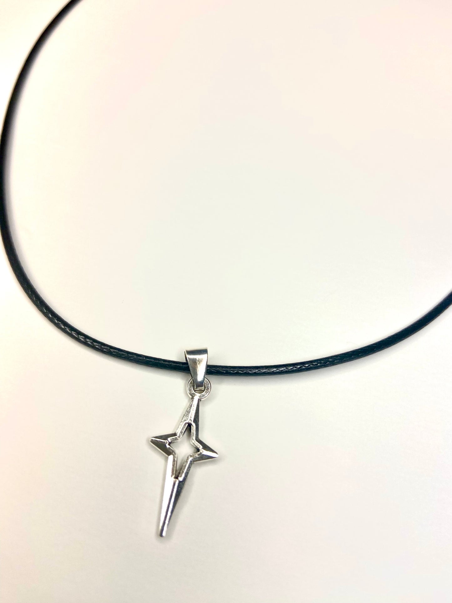 Y2K Punk Silver star pendant Faux leather necklace , Gothic Grunge jewelry necklaces , Emo rock accessories