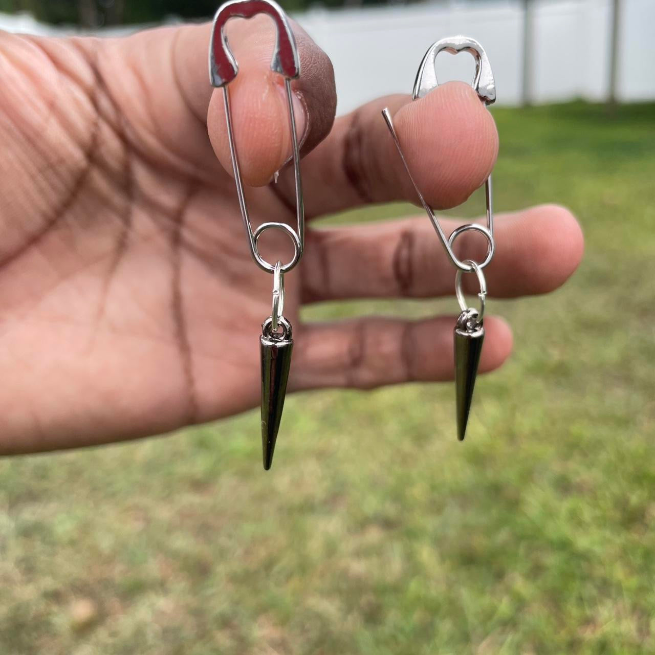1 Pair of Silver hoop Earrings safety pin style with Acrylic black spikes pendants HANDMADE , Unique Elegant Punk Gothic Style silver safety Pin design hoop earrings with acrylic black spikes , silver pin with black spikes