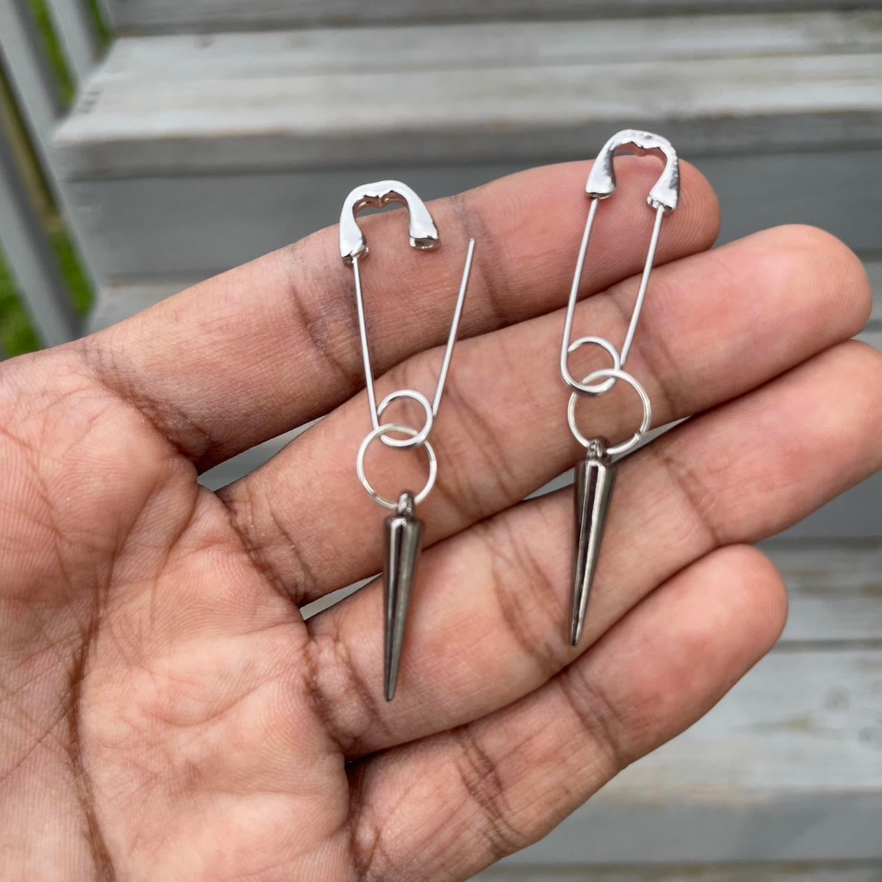 1 Pair of Silver hoop Earrings safety pin style with Acrylic black spikes pendants HANDMADE , Unique Elegant Punk Gothic Style silver safety Pin design hoop earrings with acrylic black spikes , silver pin with black spikes