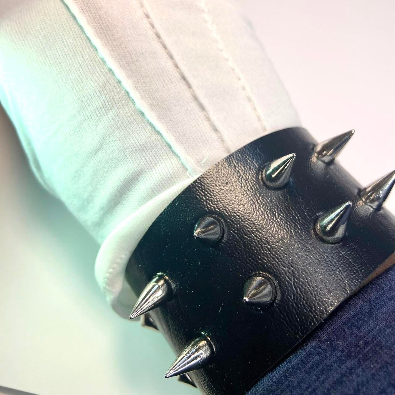 2 PCs faux leather spike studded Bracelets — Silver spike bracelets and silver studded bracelet - Adjustable Punk Cuff Bangle wristband Jewelry Rock —Gothic Punk alternative Emo Grunge Y2K wristbands