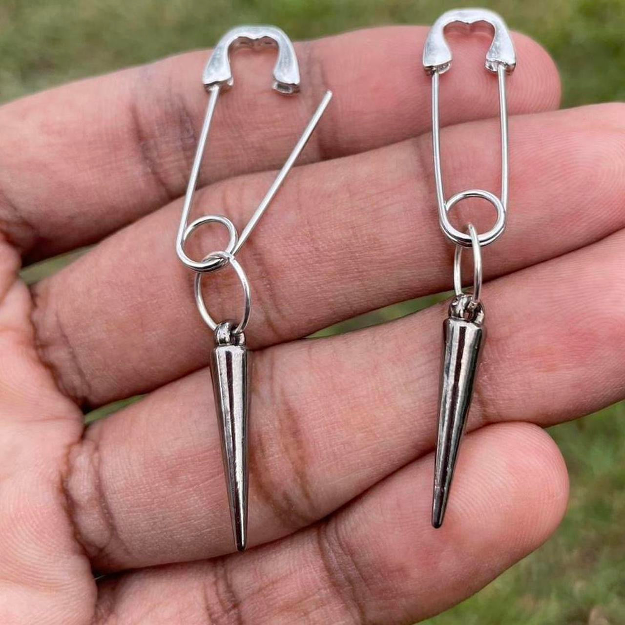1 Pair of Silver hoop Earrings safety pin style with Acrylic black spikes pendants HANDMADE , Unique Elegant Punk Gothic Style silver safety Pin design hoop earrings with acrylic black spikes , silver pin with black spikes