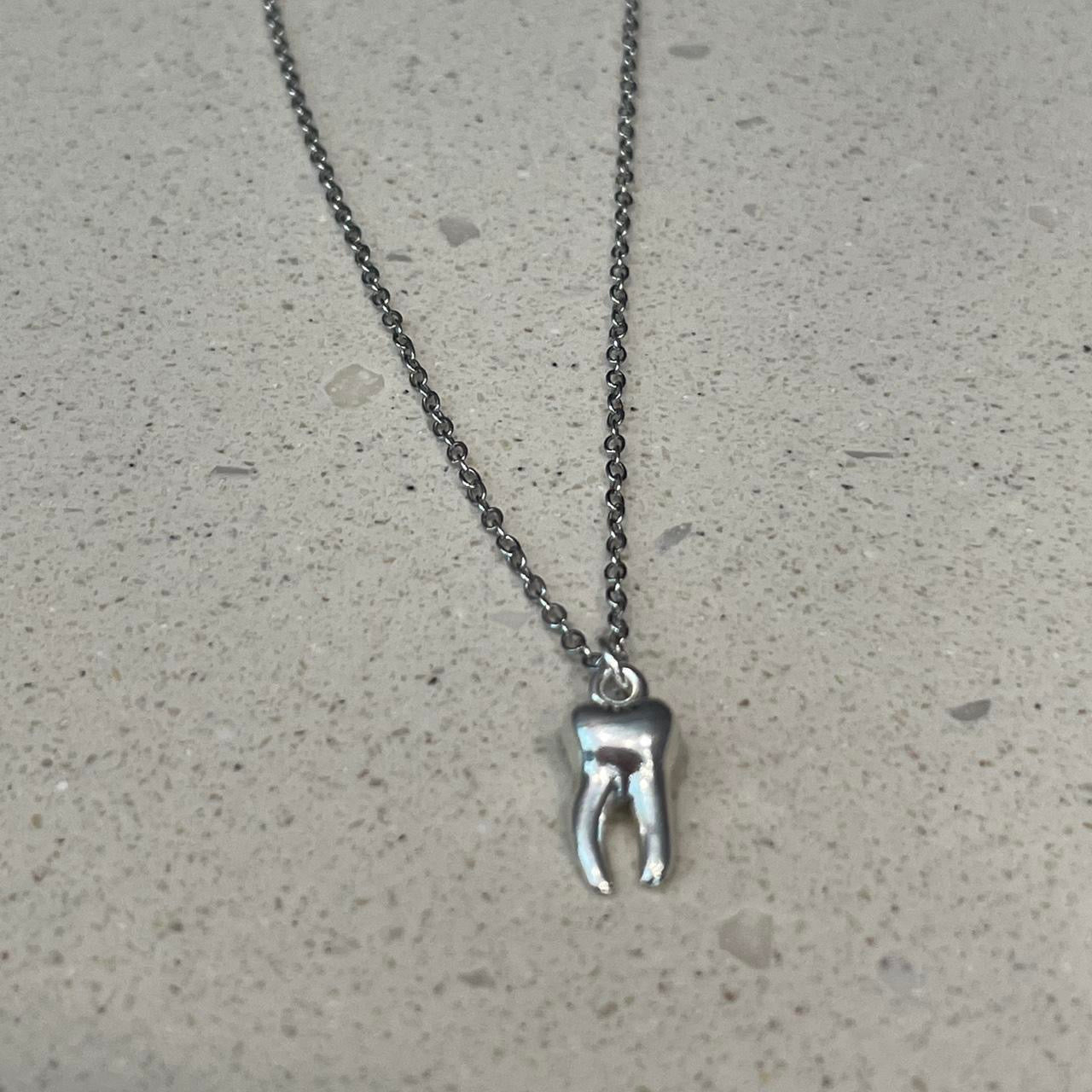 Antique Vintage Silver tooth With wings Necklace - Silver necklace with teeth pendants - Mystical animal tribal —- Boho Gothic Grunge jewelry necklaces , Emo rock accessories