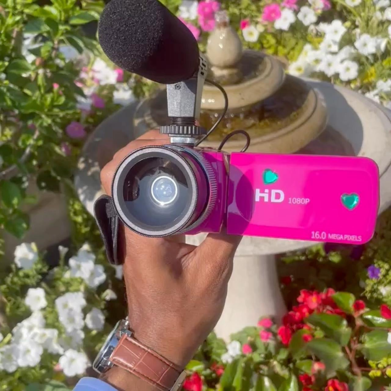 Rare Pink HD camcorder with Microphone, 32 GB memory card and Fish eye Lens . Beautiful 16 MEGAPIXELS Digital Camera ! BRAND NEW
