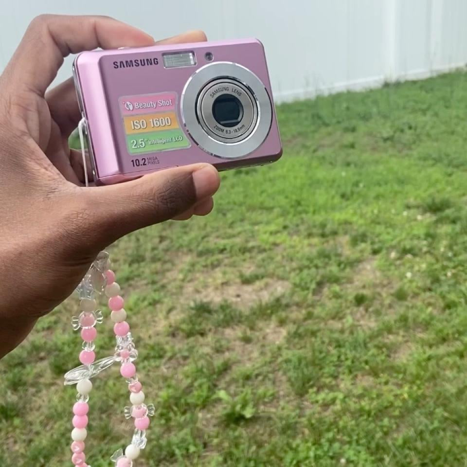 Rare Samsung SL30 Pink 10.2 MP Digital Camera TESTED with bag and Sd Card