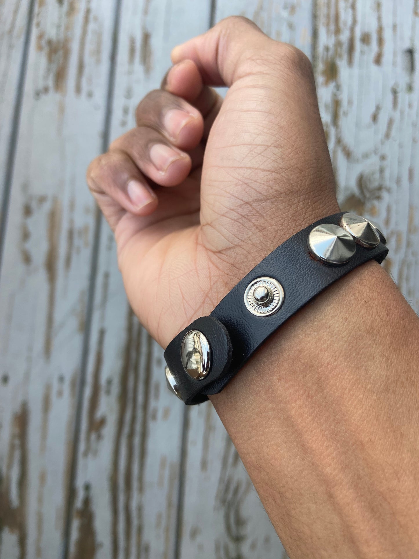 1 Row Punk Gothic studded faux leather bracelet - black and silver