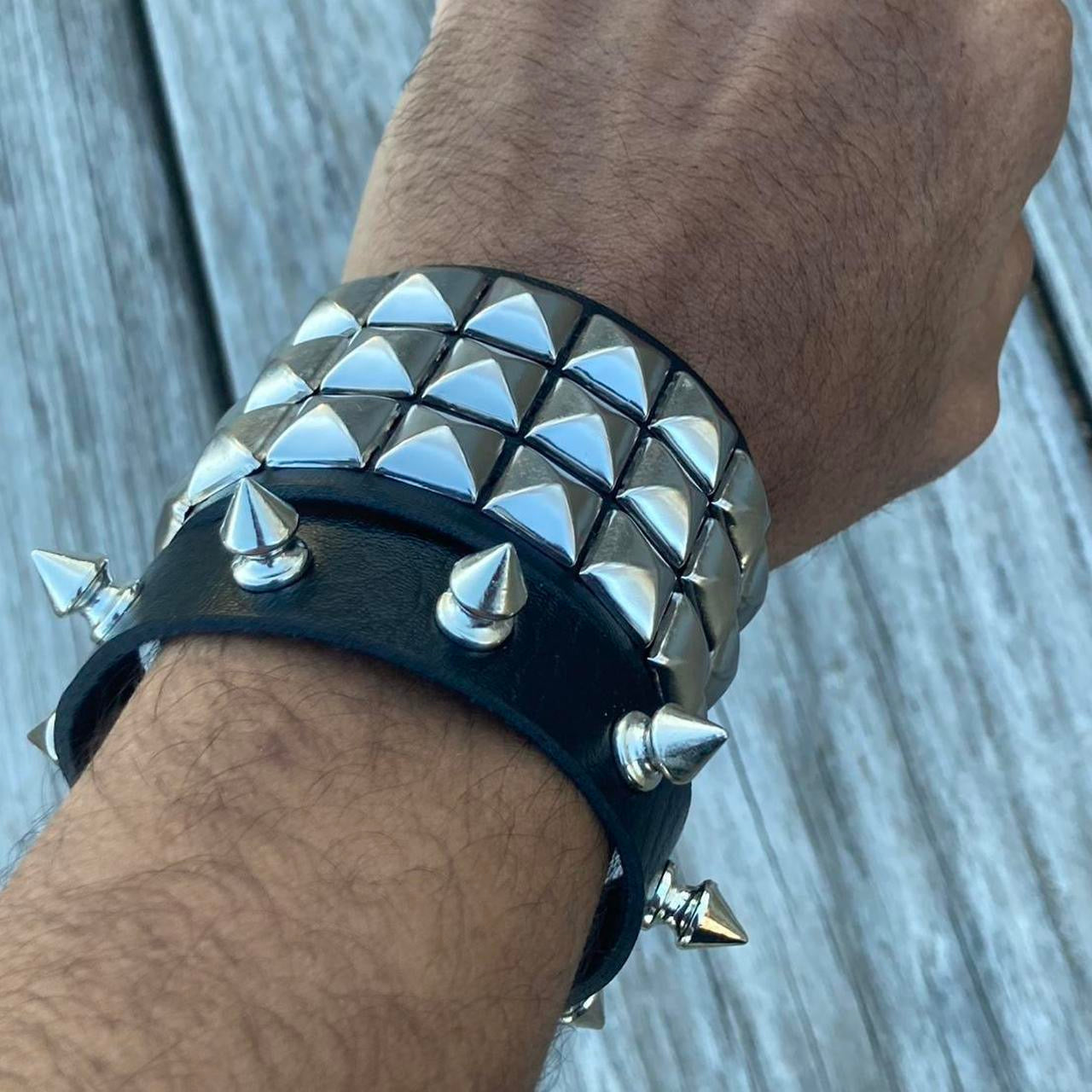 2 PCs faux leather spike studded Bracelets — Silver spike bracelets and silver studded bracelet - Adjustable Punk Cuff Bangle wristband Jewelry Rock —Gothic Punk alternative Emo Grunge Y2K wristbands jewelry