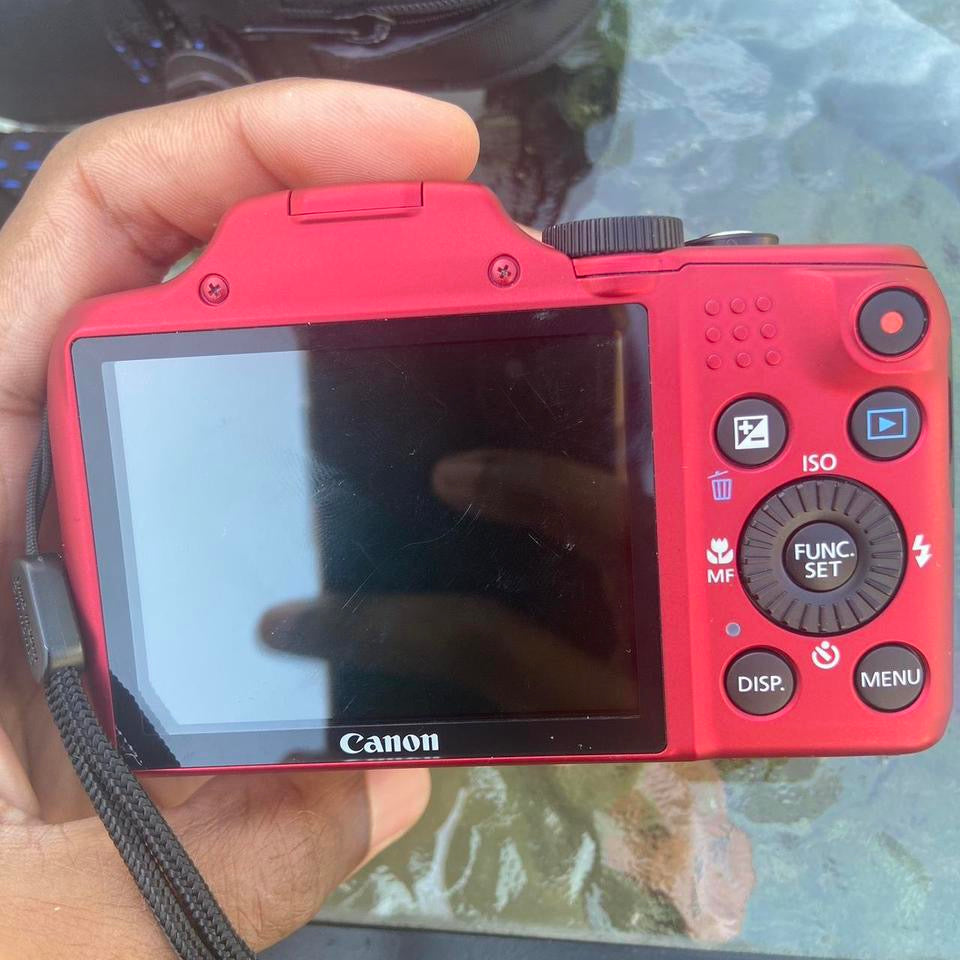 Red Canon Powershot SX170 IS 16MP 5x zoom digital camera w/ charger and Sd Card - Works