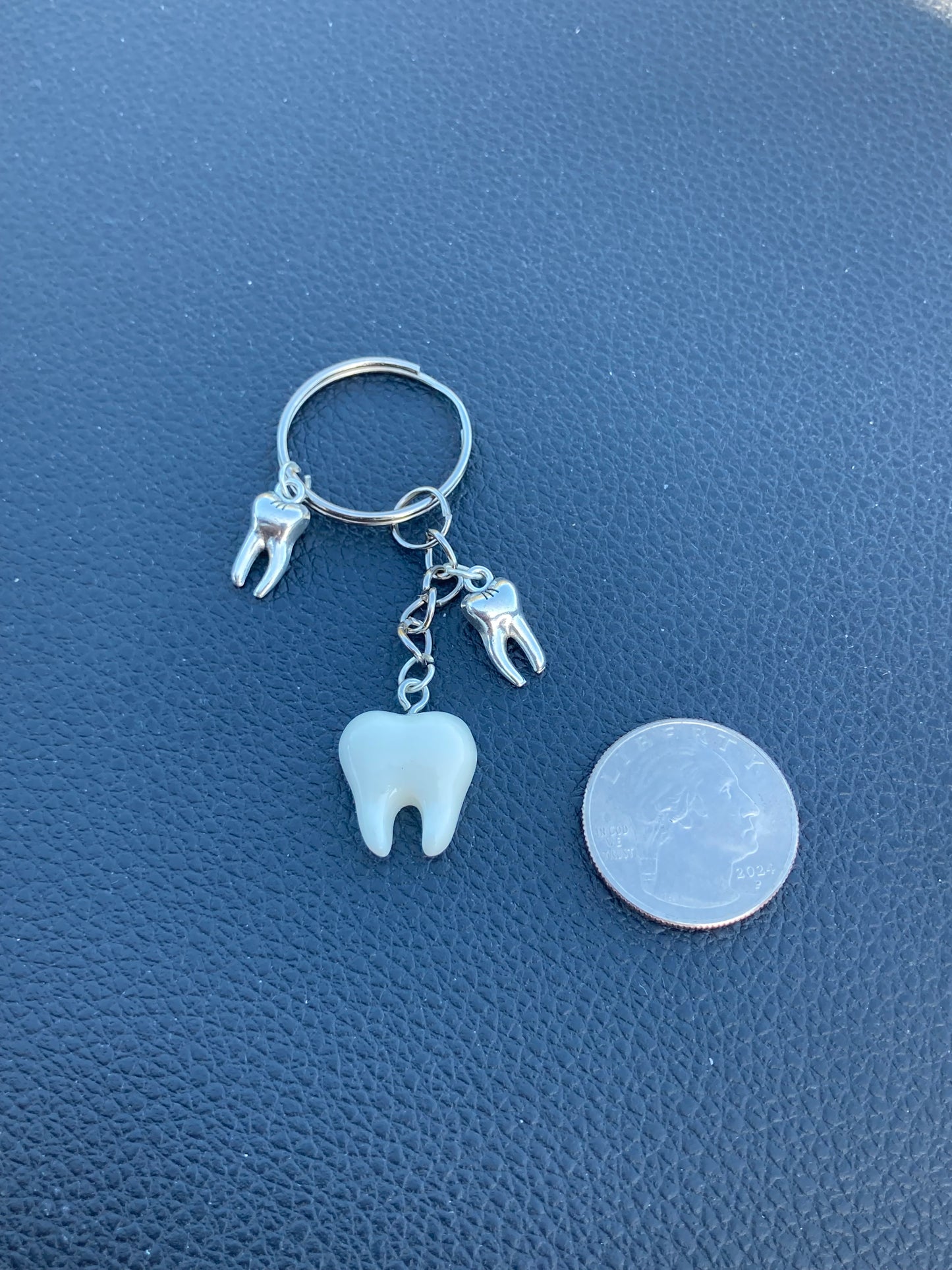 Y2K Teeth keychain - White Tooth and Silver teeth charms biker / Skater / pirate Style - Tribal punk grunge gothic emo jewelry boho keyring