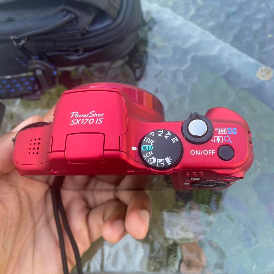 Red Canon Powershot SX170 IS 16MP 5x zoom digital camera w/ charger and Sd Card - Works
