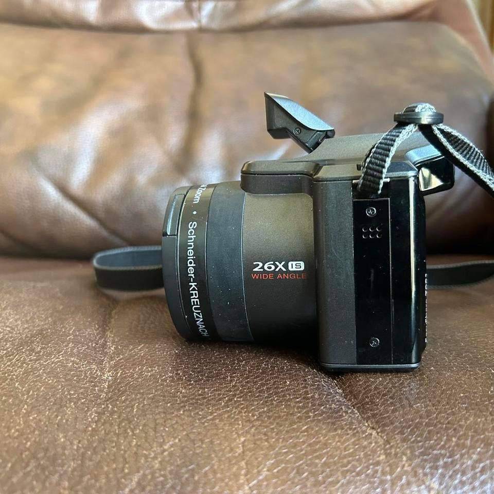 Used Kodak EasyShare Z981  14 Mp Digital with strap Camera Black TESTED! With sd card