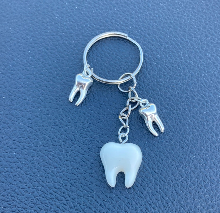 Y2K Teeth keychain - White Tooth and Silver teeth charms biker / Skater / pirate Style - Tribal punk grunge gothic emo jewelry boho keyring