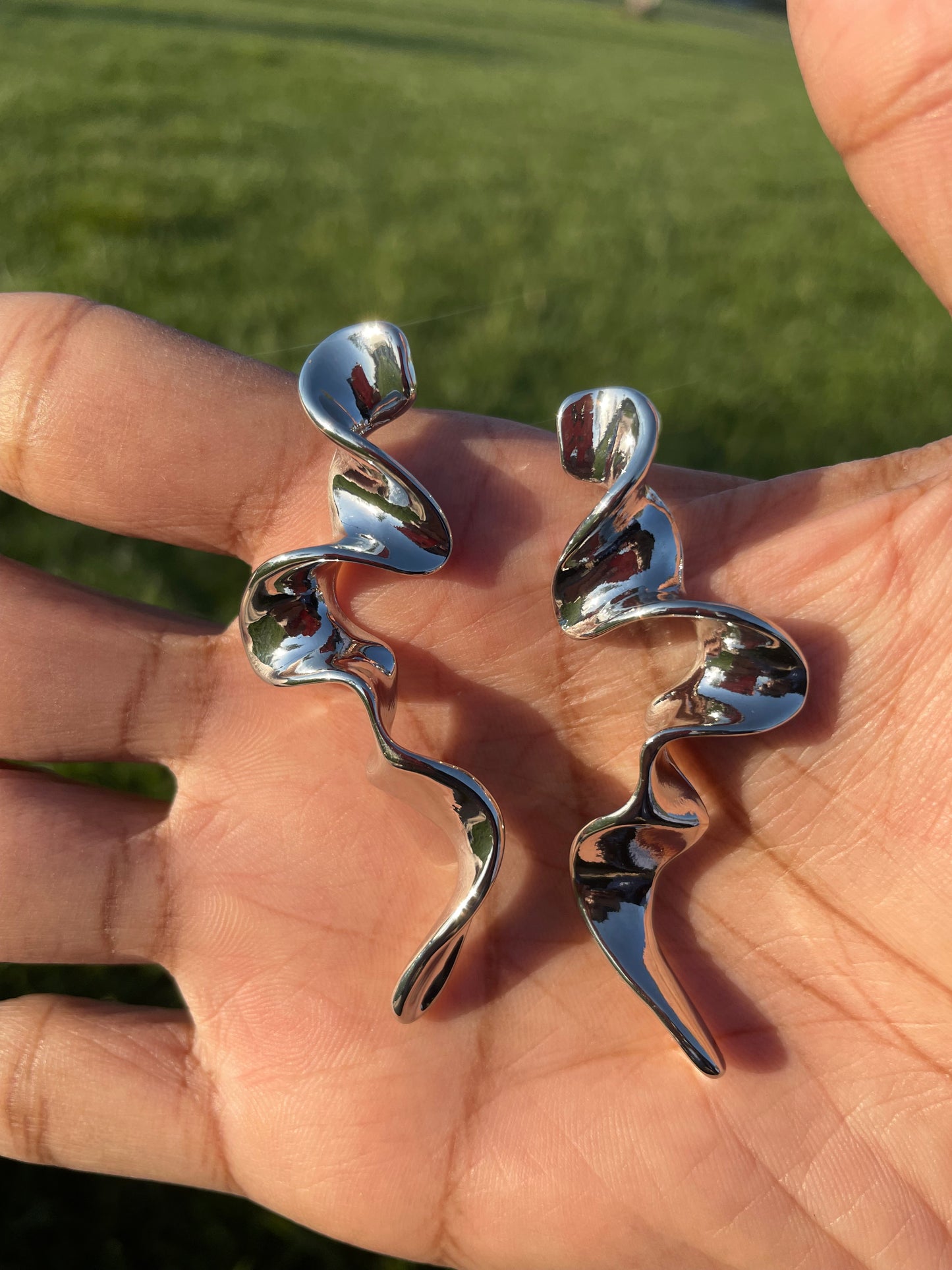 2 PCs Punk gothic twisted irregular silver studs earrings boho emo grunge fashionable jewelry