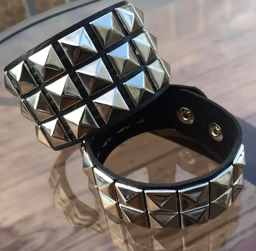 2 pcs Punk Gothic studded faux leather bracelet - black and silver