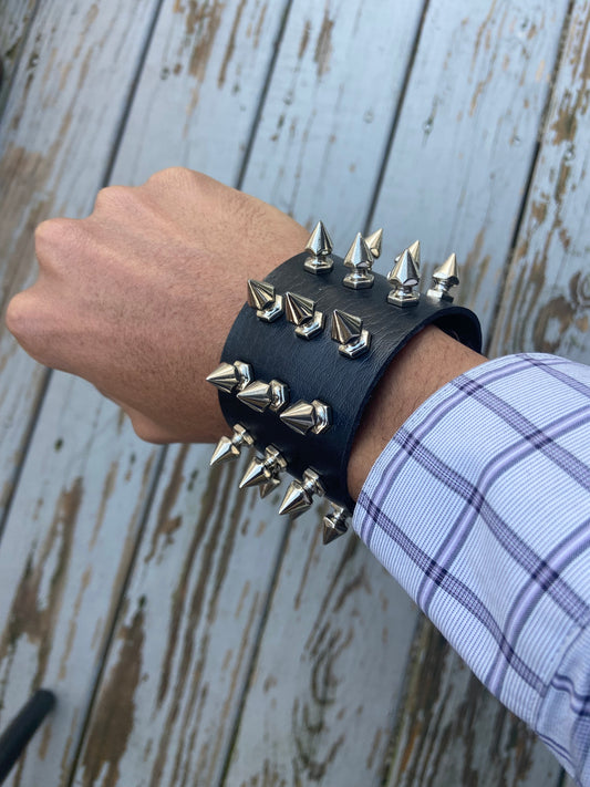 Gothic Studded Bracelet Choker Punk Spike Rivets Cuff Black Wristband Adjustable