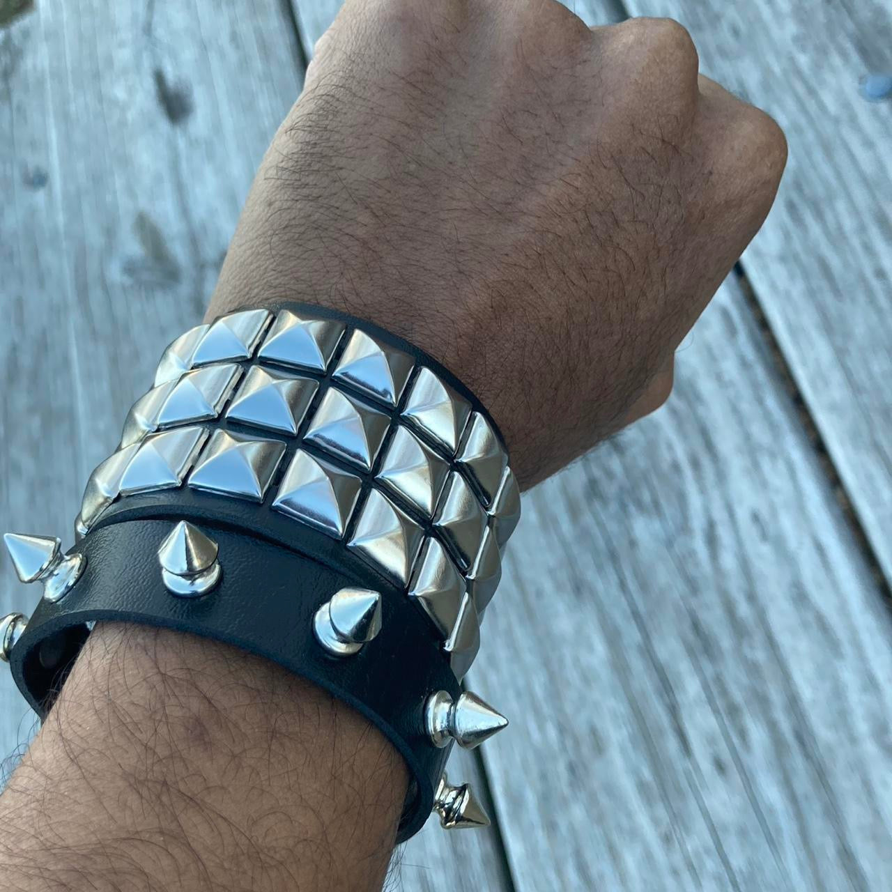 2 PCs faux leather spike studded Bracelets — Silver spike bracelets and silver studded bracelet - Adjustable Punk Cuff Bangle wristband Jewelry Rock —Gothic Punk alternative Emo Grunge Y2K wristbands jewelry