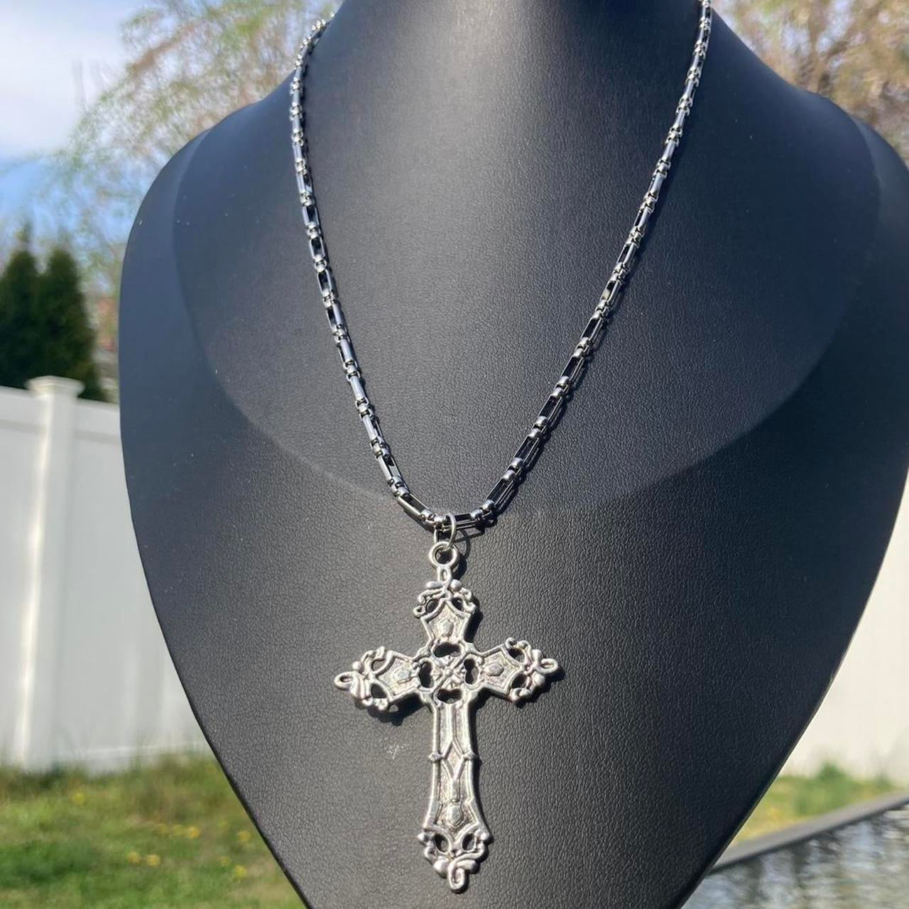 Goth Punk Y2k Style Stainless Steel Cross Pendant Necklace with Flame Design, Zinc Alloy Casting, Men's Fashion Jewelry Skater Accessory , Y2K Cross chain necklace - Halloween -