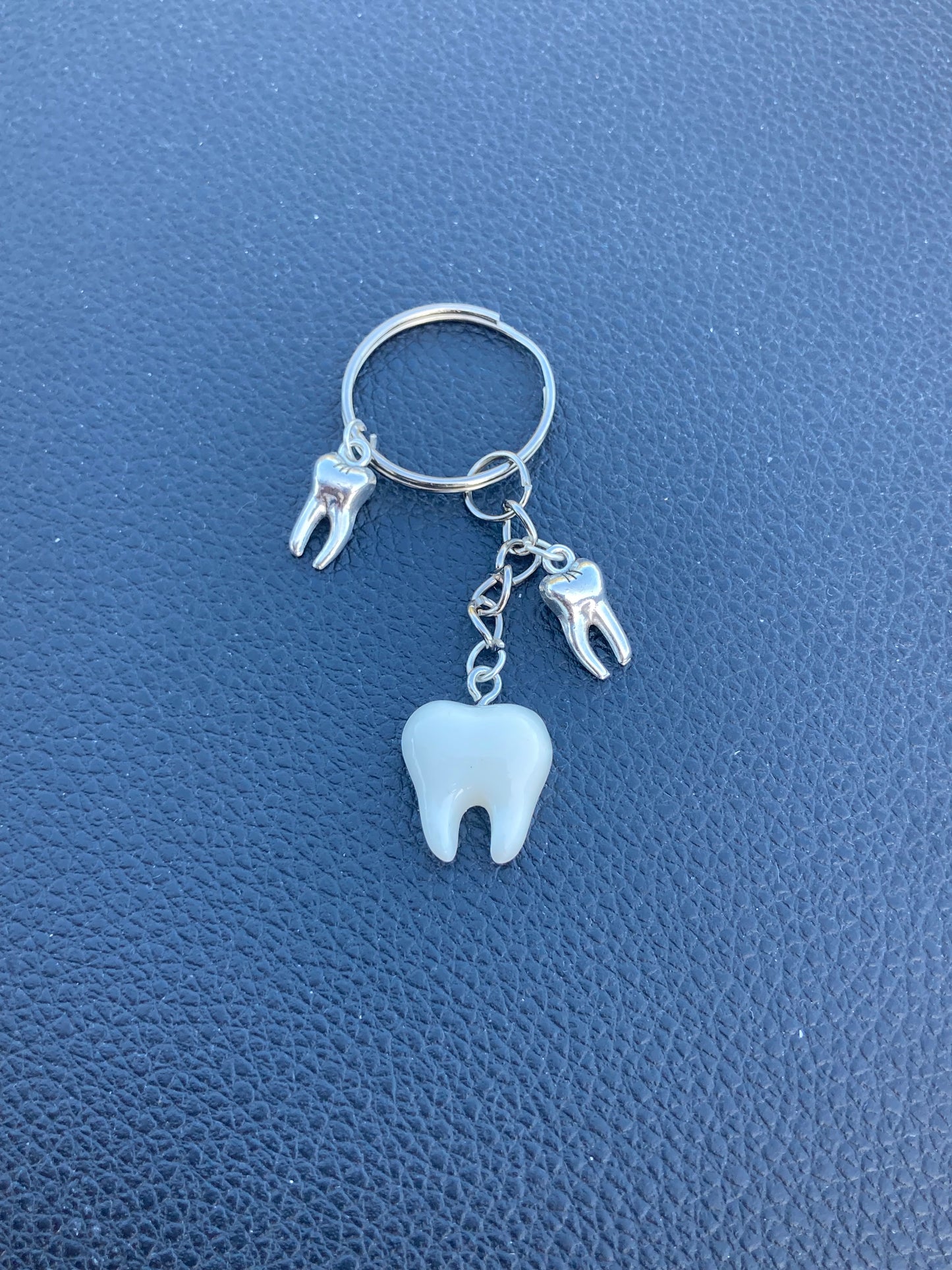 Y2K Teeth keychain - White Tooth and Silver teeth charms biker / Skater / pirate Style - Tribal punk grunge gothic emo jewelry boho keyring