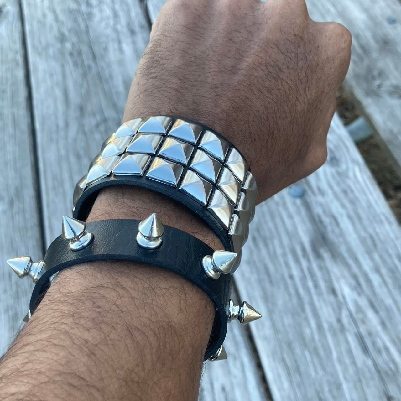 2 PCs faux leather spike studded Bracelets — Silver spike bracelets and silver studded bracelet - Adjustable Punk Cuff Bangle wristband Jewelry Rock —Gothic Punk alternative Emo Grunge Y2K wristbands jewelry