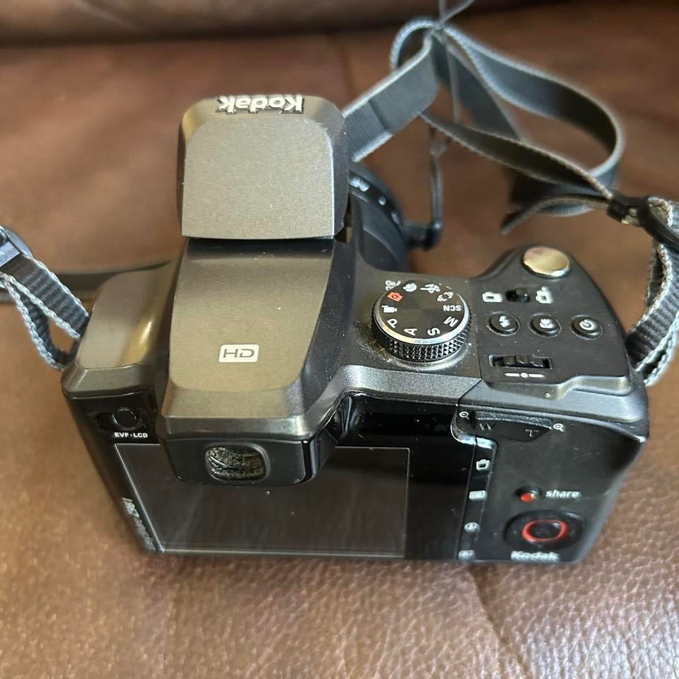 Used Kodak EasyShare Z981  14 Mp Digital with strap Camera Black TESTED! With sd card